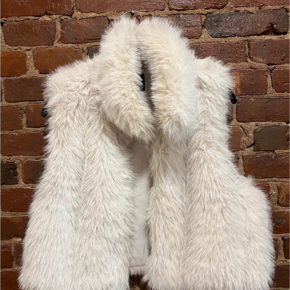 Faux Fur Vest in Cream